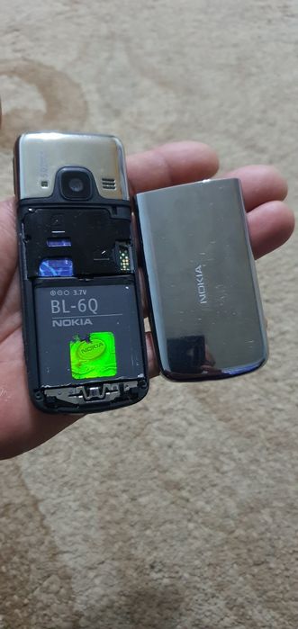 Nokia 67 00 klassik sotiladi