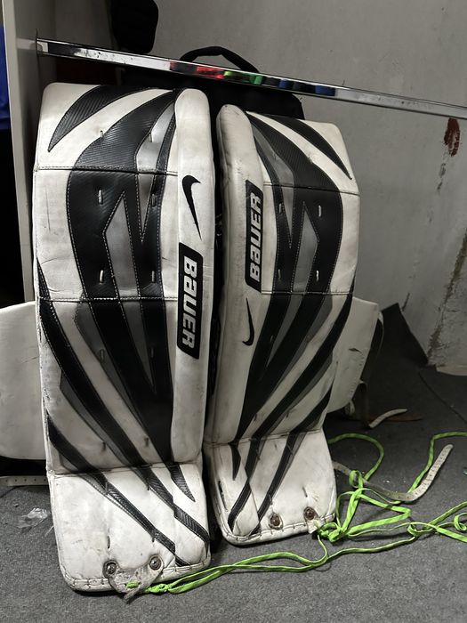 Вратарские Щитки Bauer one pro размер 37