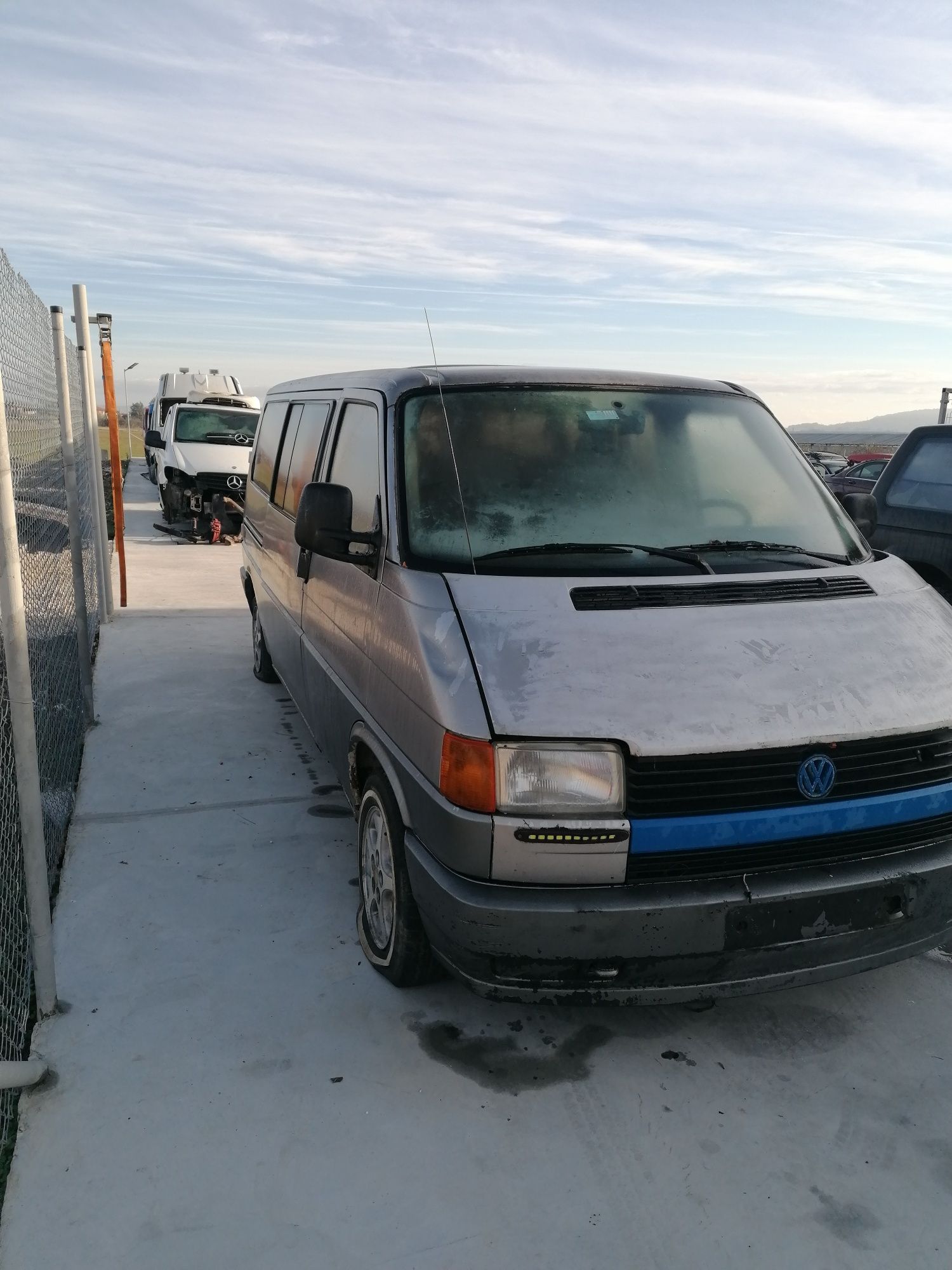 Vw Транспортер Т4 2.4D 2.5 TDI /Vw Transporter T4 2.4D 2.5TDI На части