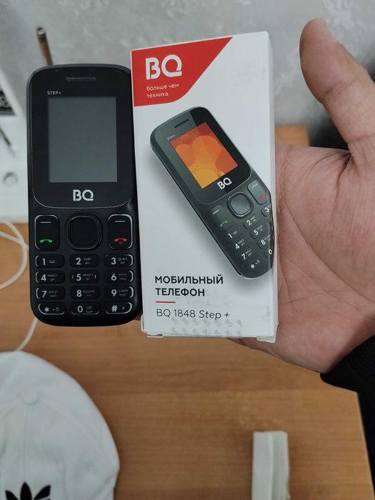 Кнопочный телефон BQ 1848+
