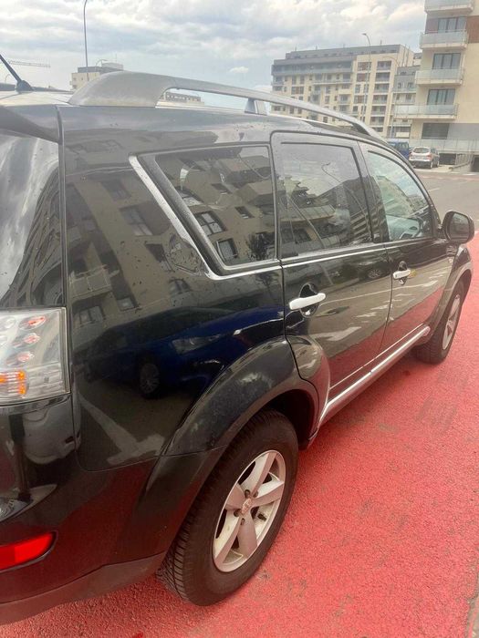 Vand Mitsubishi Outlander 2007 2.0 Diesel - cititi cu atentie anuntul!