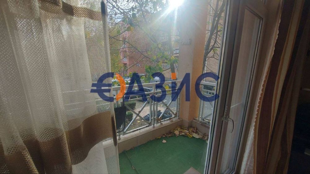 Продава се Тристаен апартамент в к.к. Слънчев бряг - 70 кв.м за 445 €/кв.м - Снимка #10