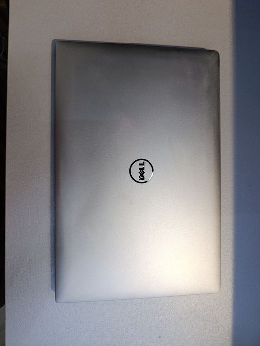 Noutbuk Dell precision 5510