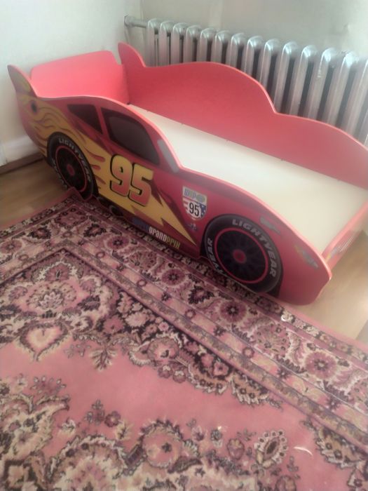 Детская кровать с бортиками от +2 лет