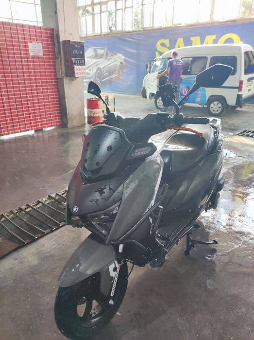 Avenus скутер бензиновый