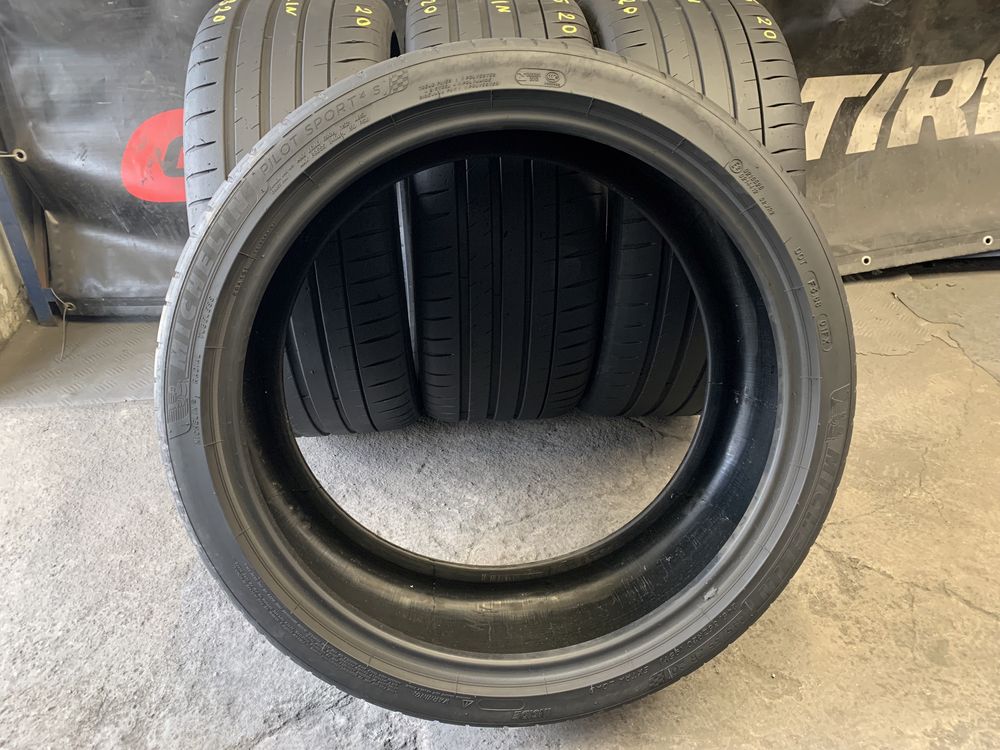 245 35 20, Летни гуми, Michelin PilotSport4S, 4 броя