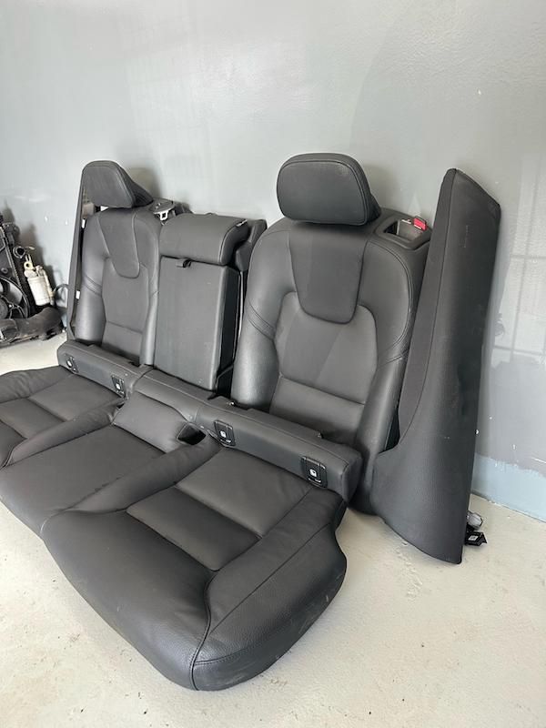 Bancheta spate piele negru cu incalzire VOLVO XC60 2018+