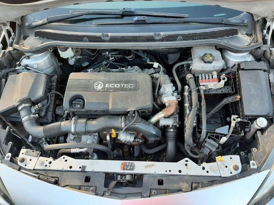 Aripa dreapta spate Opel Astra J 2011 BREAK 1.7 DTI A17DTR