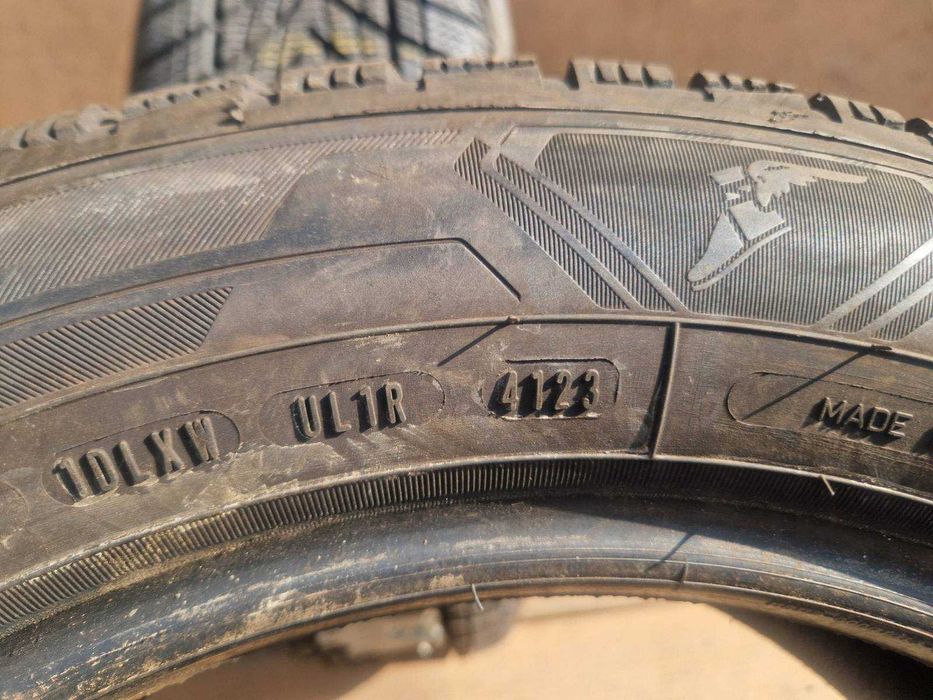 2 Goodyear R16 205/60
Зимни гуми 
DOT4123