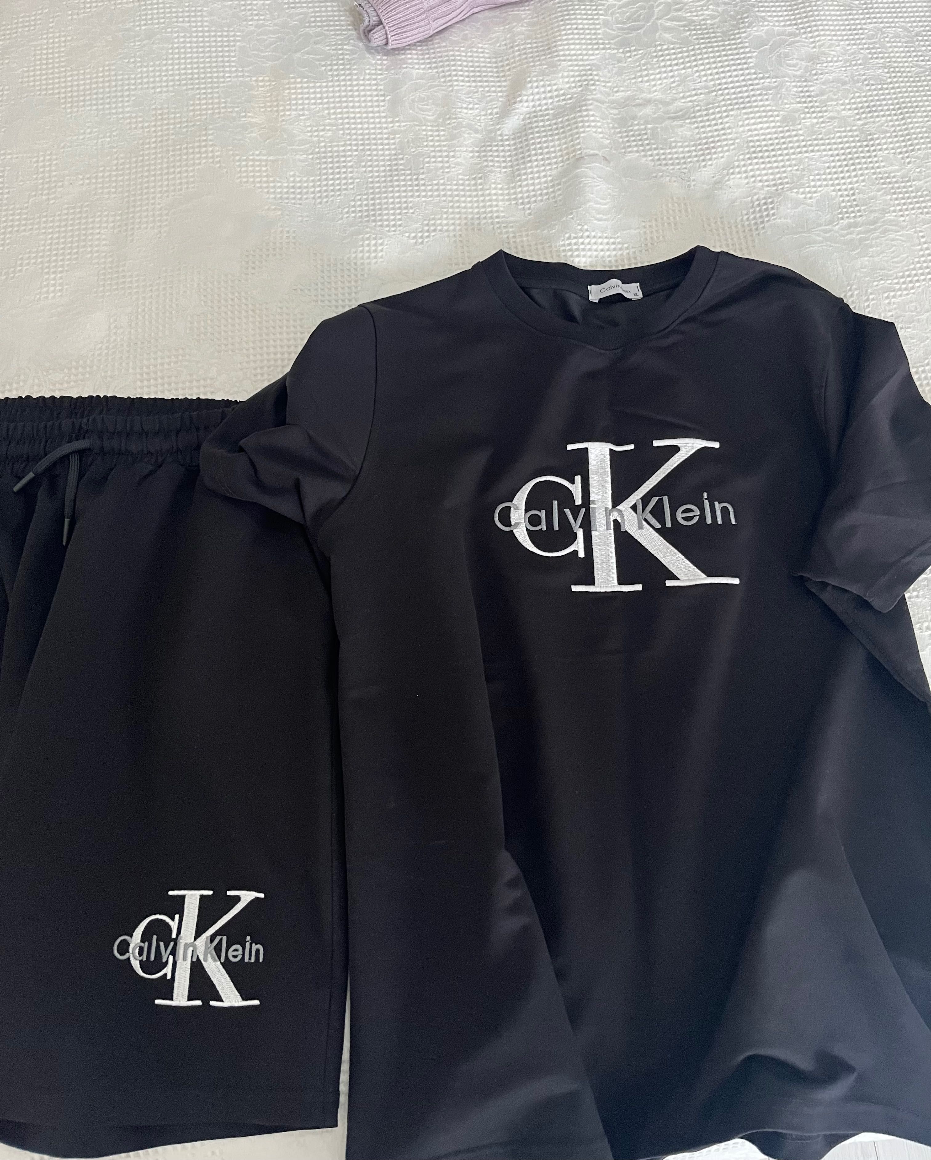 Calvin Klein екип