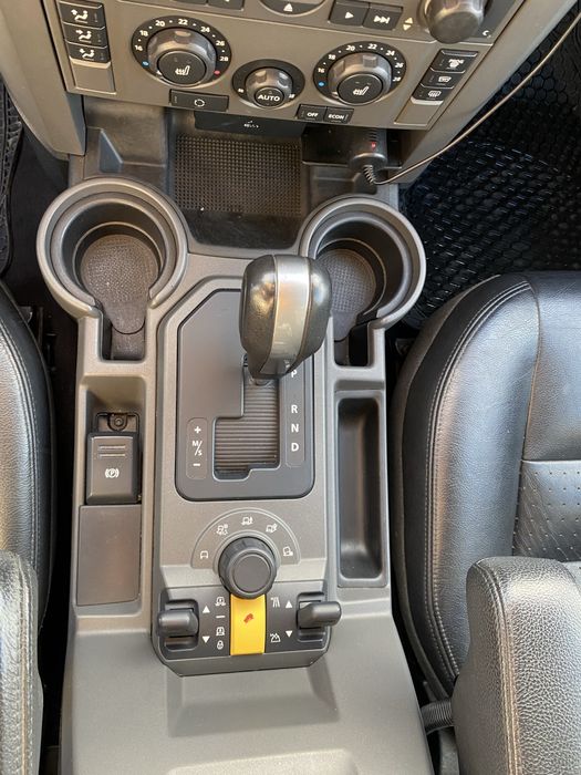 Vând Land Rover Discovery 3 2.7 V6