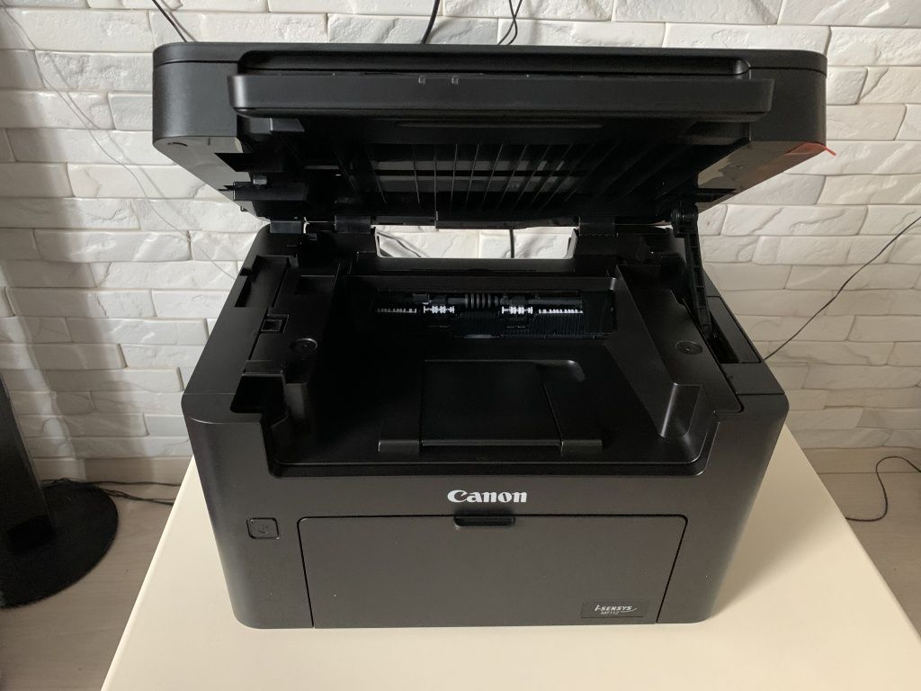 Принтер 3×1Canon113mf w