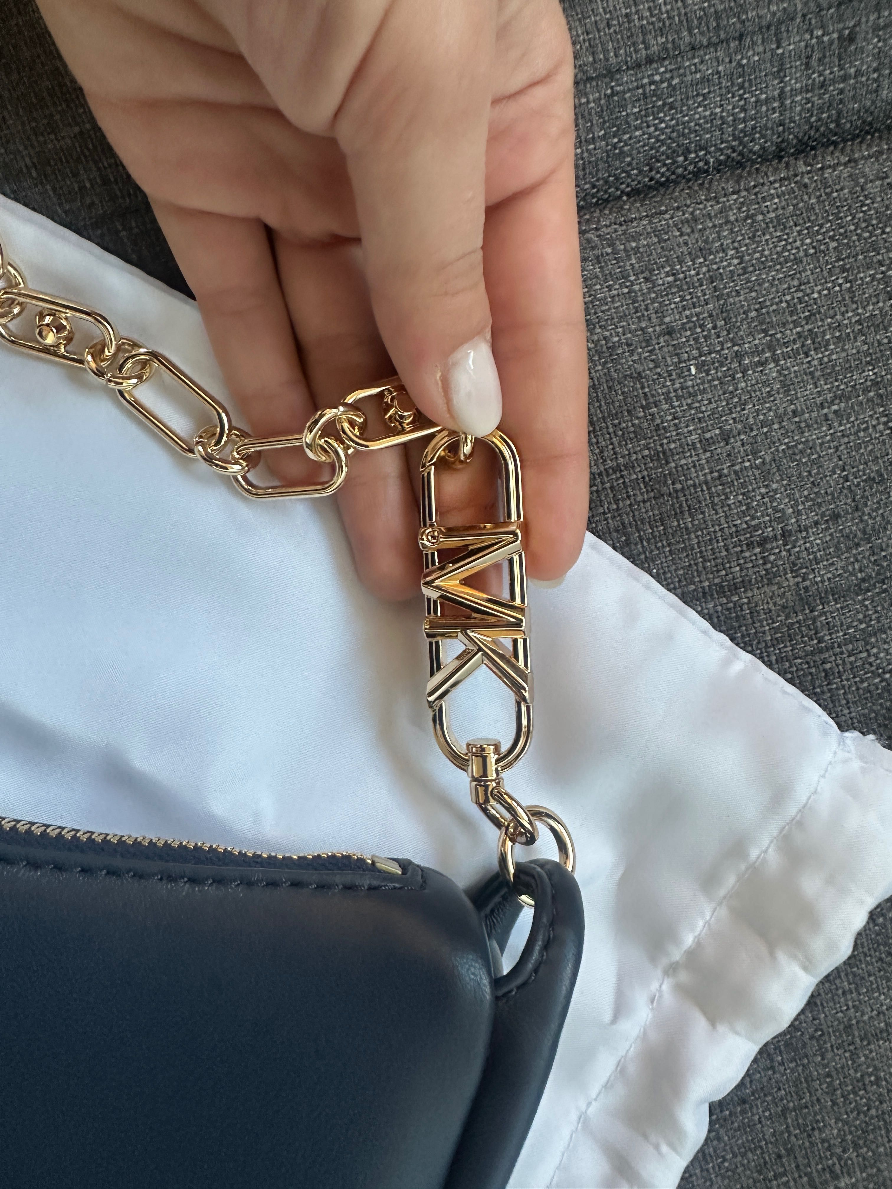 Чанта на Michael kors чисто нова кожена