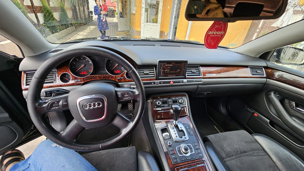 Vand audi a8 în stare foarte bună