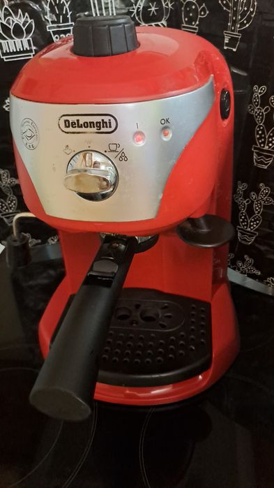 Еспресо машина Delonghi 15 bar