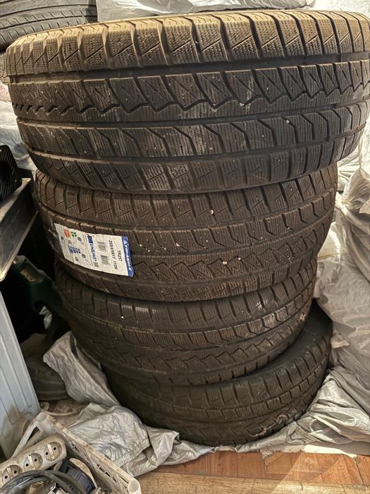 Зимние шины 265/65/17