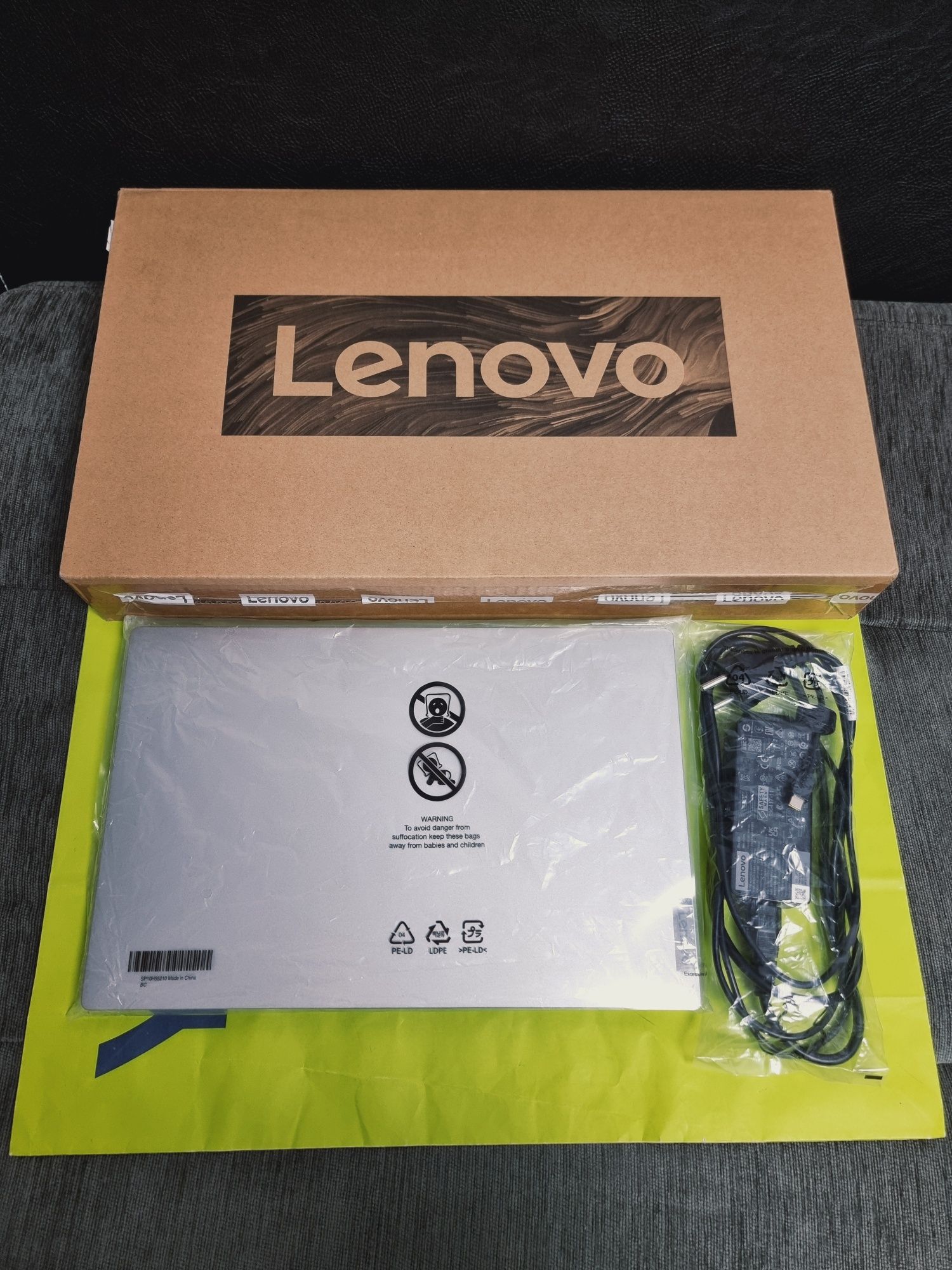 KATO HOB 512GB Lenovo IdeaPad 5 Core i3 8GB RAM Гаранция Yettel 2024г.