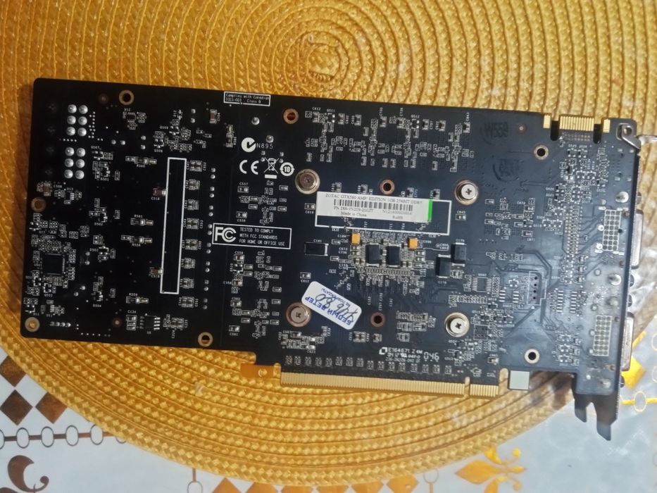 Видеокарта GTX 560 1 gb ddr5 (256 bit)