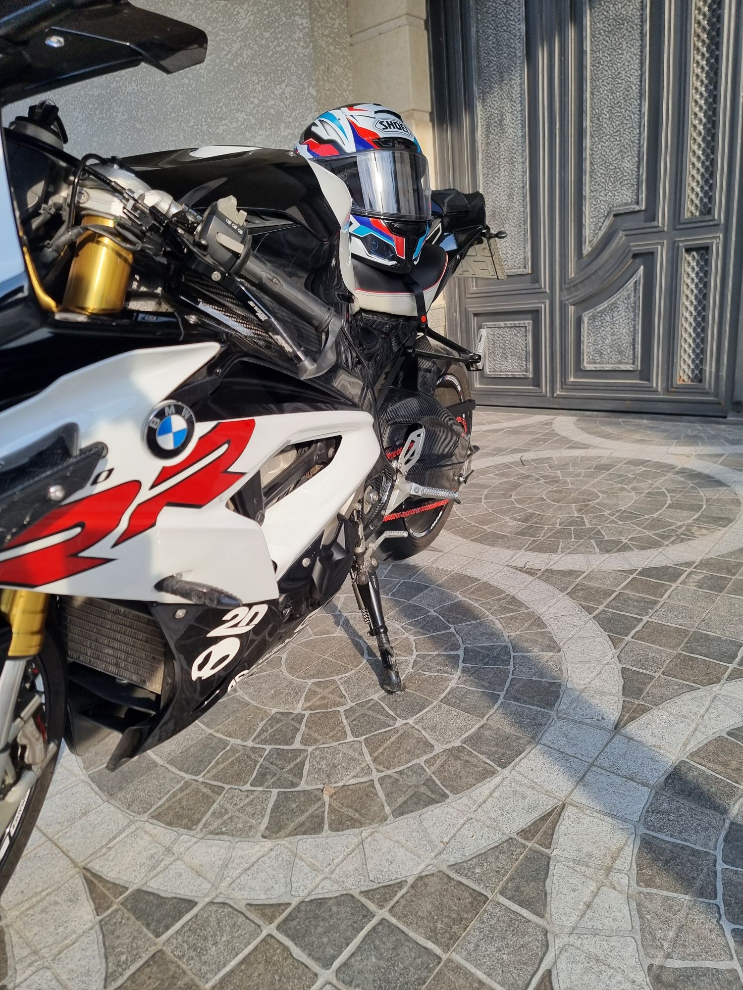 BMW s1000 rr sotiladi!