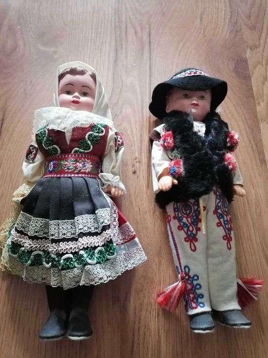 Кукла Lidova Tvorba ,двойка,в национални дрехи , Чехословакия.