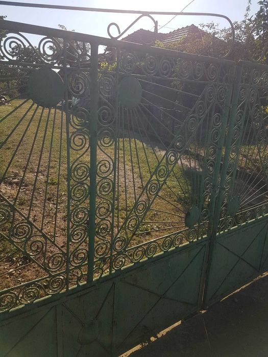 Casa traditionala 3 camere + curte generoasa – Merei – pret negociabil