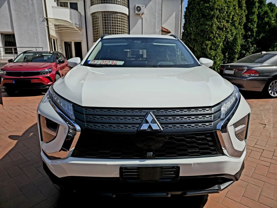Mitsubishi Eclipse-Cross Tva Deducti Garantie 1-3 Ani 193 CP Keyless LED 4X4 Rate Leasing