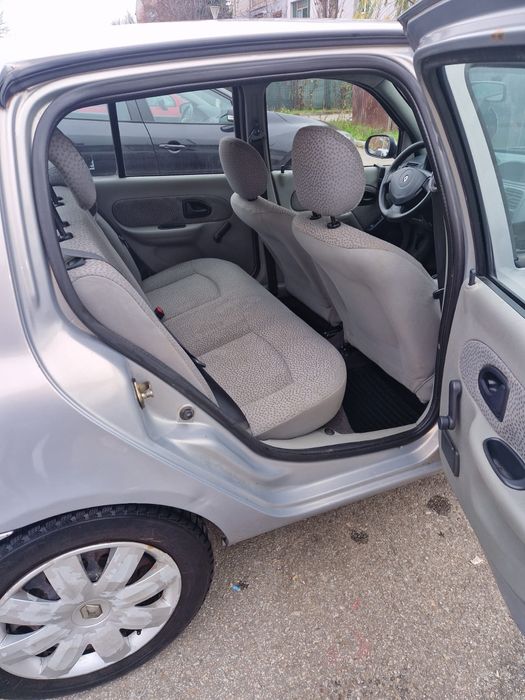 Se vinde Renault Clio2  2005 1.4