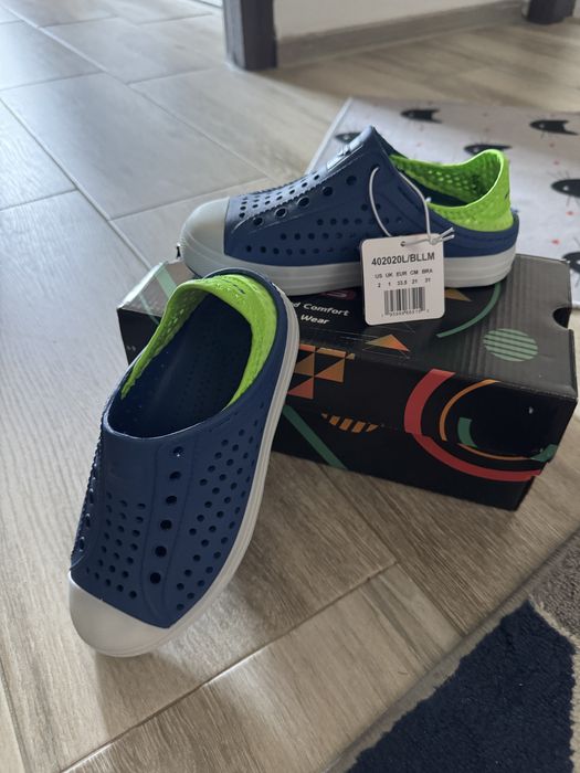 Skechers slip-on cu lumini