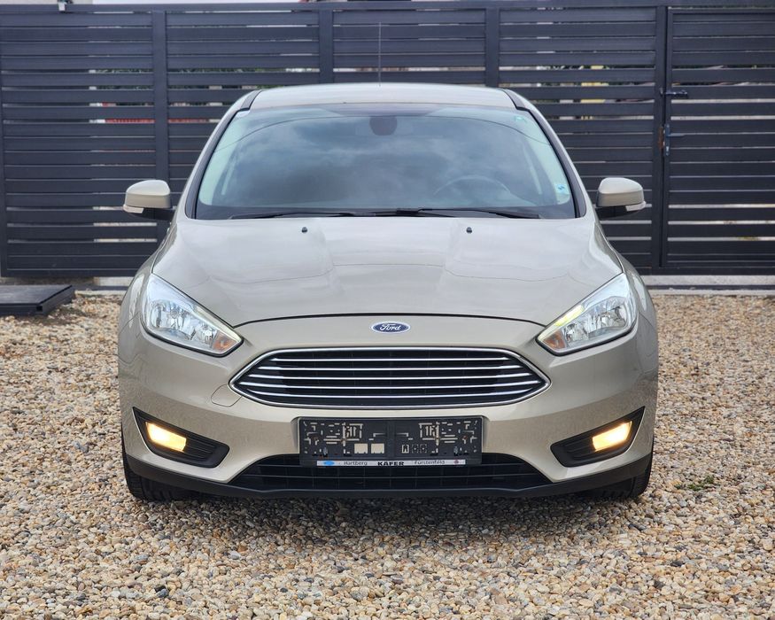 Ford Focus 2015 | Euro 6 | 1.0 Benzina Ecobost Adus recent , Hatchback