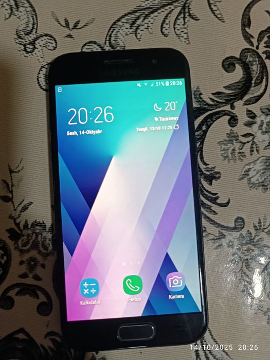 Samsung a3 2017 sotiladi