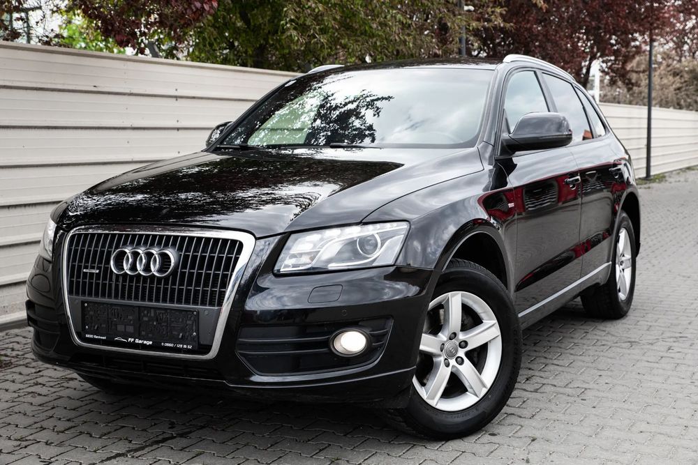 Audi Q5 2.0 TDI 170 CP / Automat / S Line / Bi-Xenon / Carte service