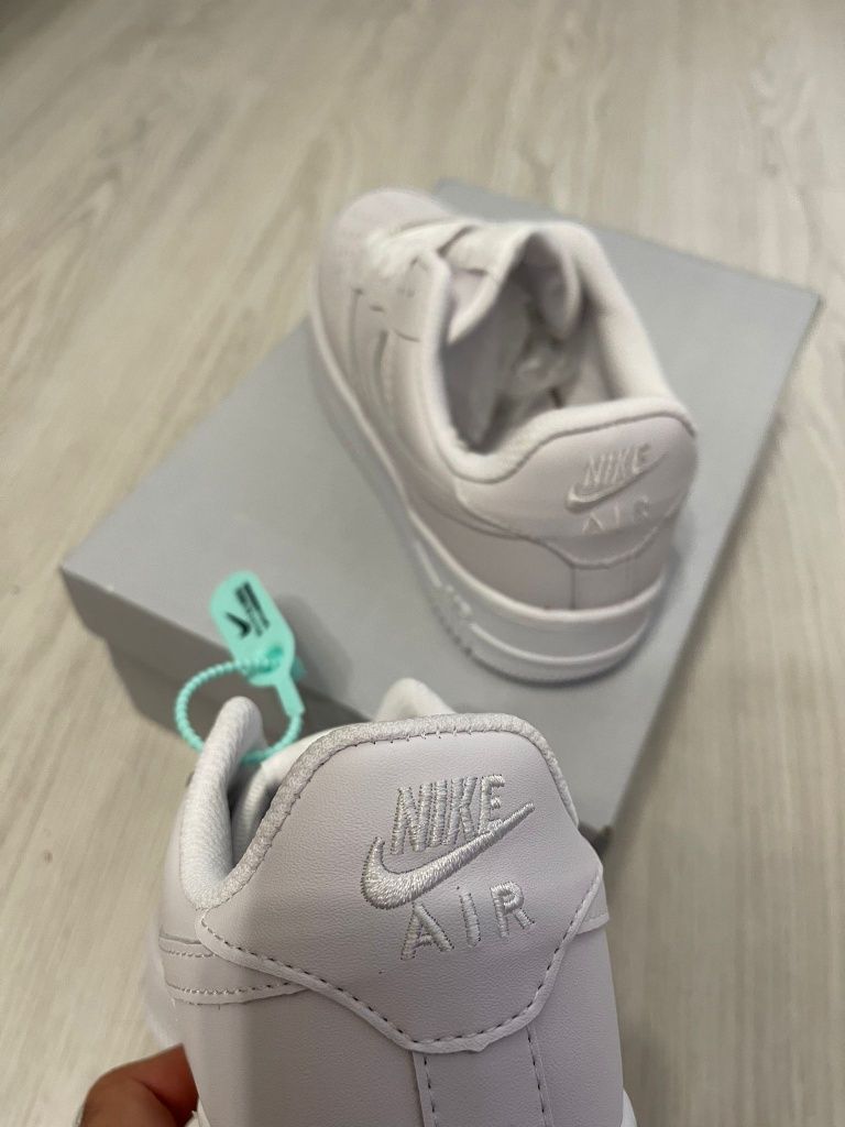 Adidasi AIR FORCE 1 Nike triplewhite premium