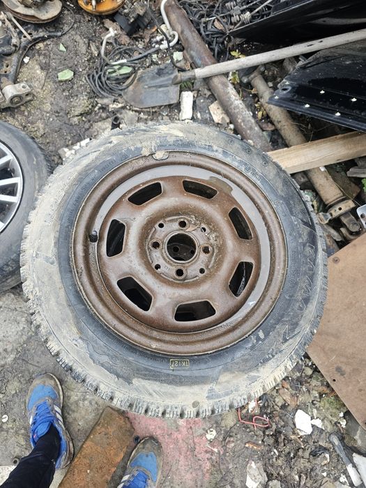 Set 4 roti iarna Vw polo 185/60 R14