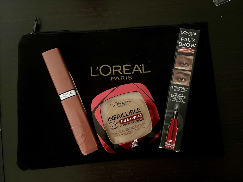 Комплект грим продукти с несесер L’oreal