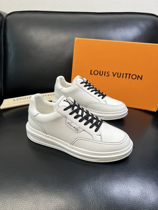 Adidasi Louis Vuitton , pe comanda , calitate premium , noi , 42