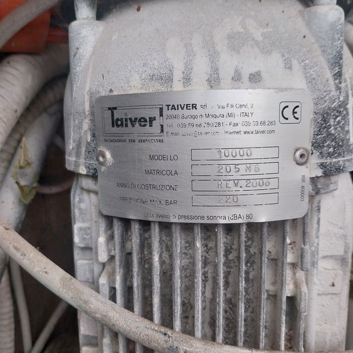 Vând pompe de lavabil