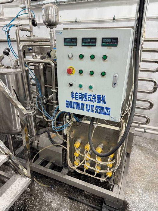 Gazlik gazsiz ichimlik liniasi. Jb banka hamda PET ga moslashgan