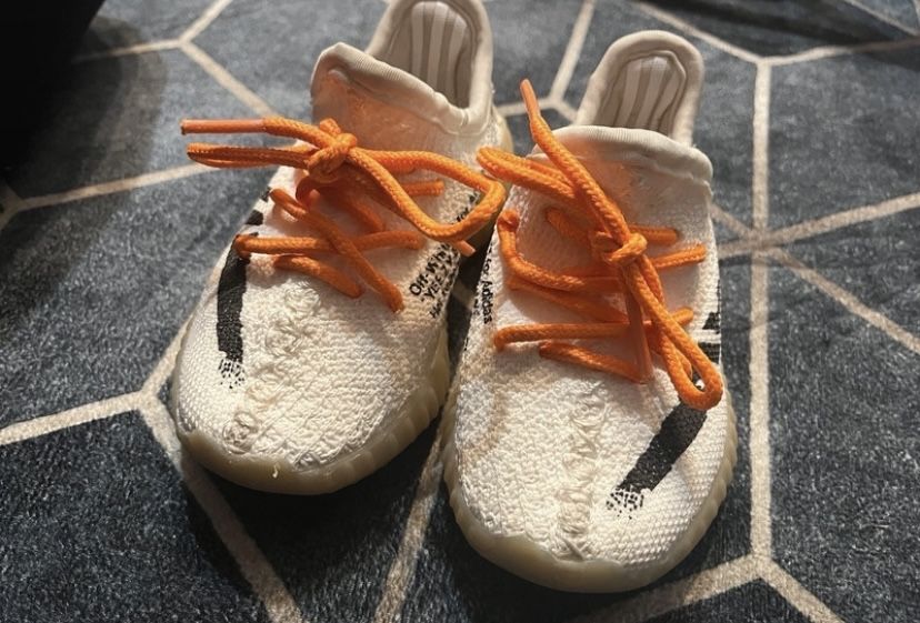 Adidas Yezzy x off white marime 25