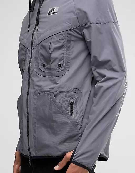 NIKE International Windrunner Jacket L (slim fit) NOUA