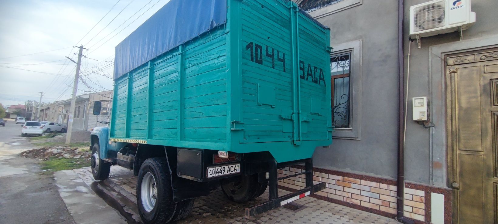Зил Бортовой урал матор сотилади тошкент кибрай