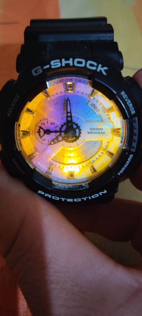 Часовник casio g-shok GA-110SR