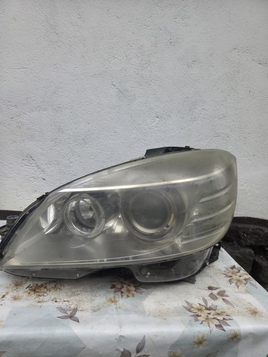 Фарове с лупи w204