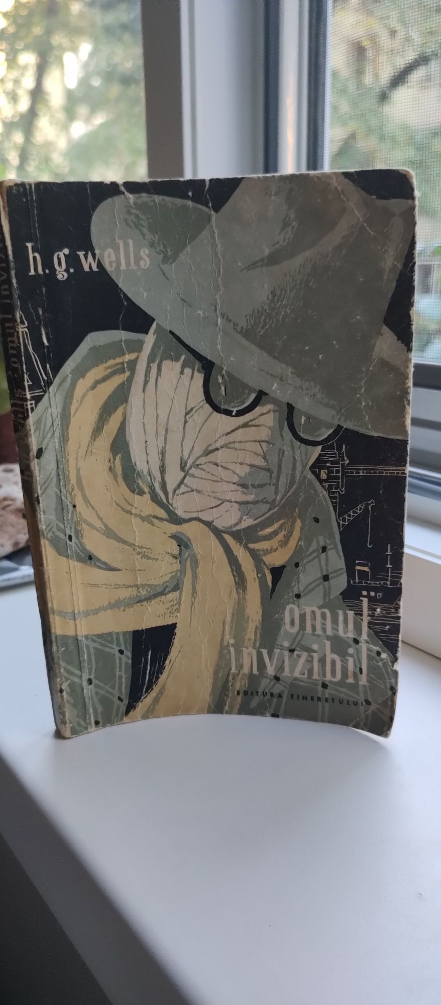 Omul Invizibil, H. G. Wells/ 5 lei