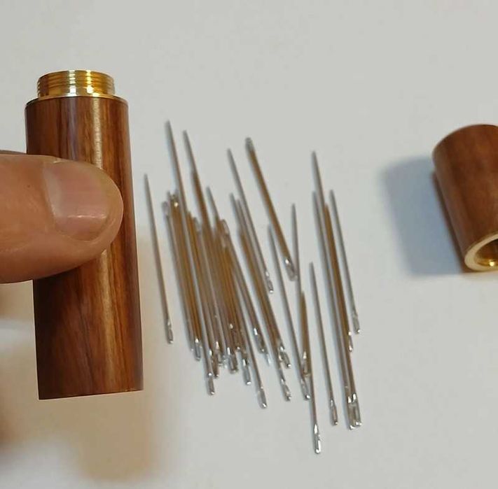 Set 30 de ace de cusut diferite dimensiuni