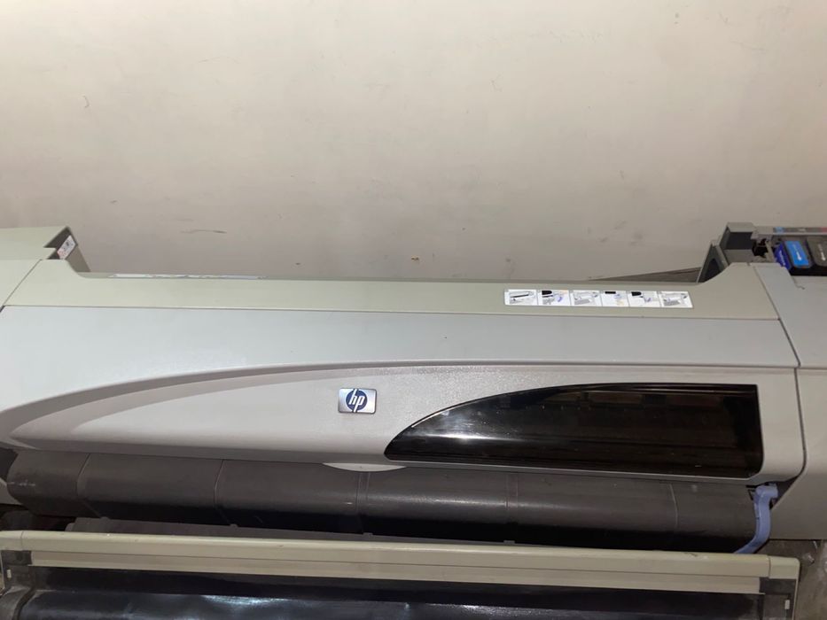 Широкоформатный плоттер HP DesignJet