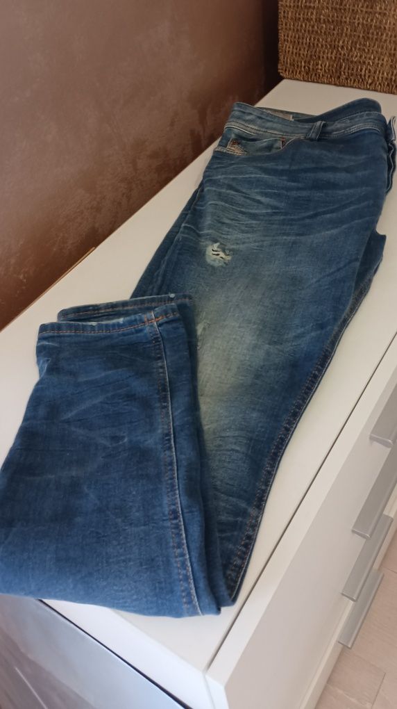 Разпродажба Дамски дънки diesel Pepe jeans и поли л размер