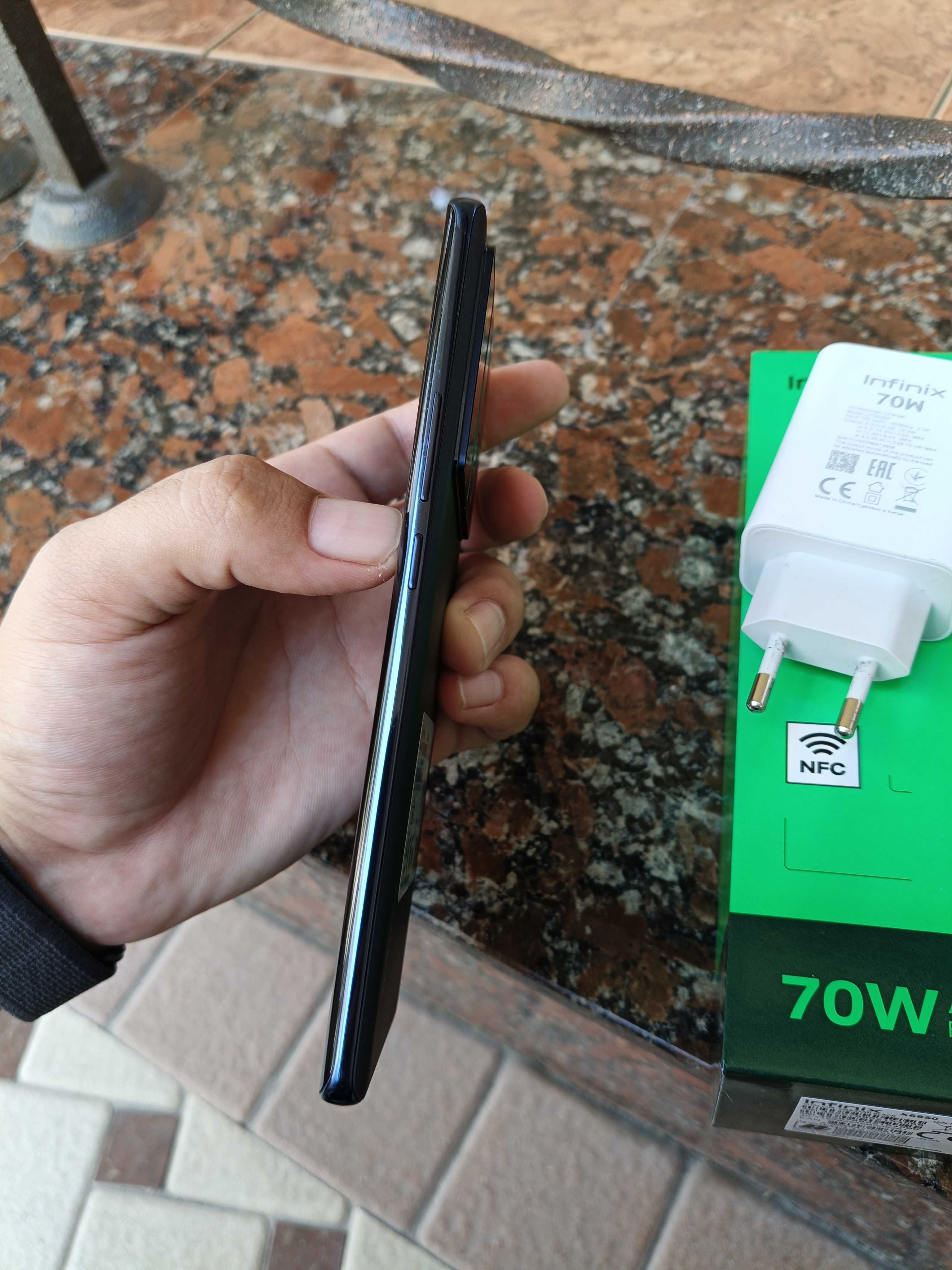 Infinix Note 40 Pro 12/256 c отличным EDGE amoled экраном! в полн ком.