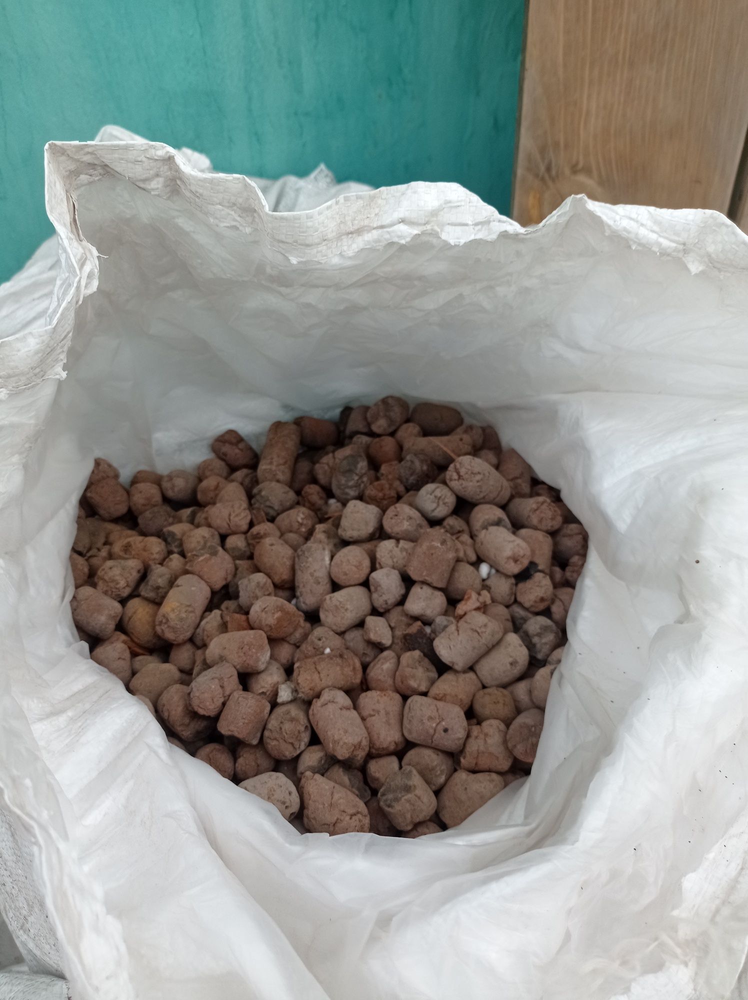 Продам киромзит в мешках