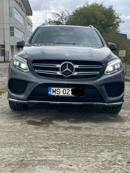 Vand GLE 350 4matic .82000 km !!