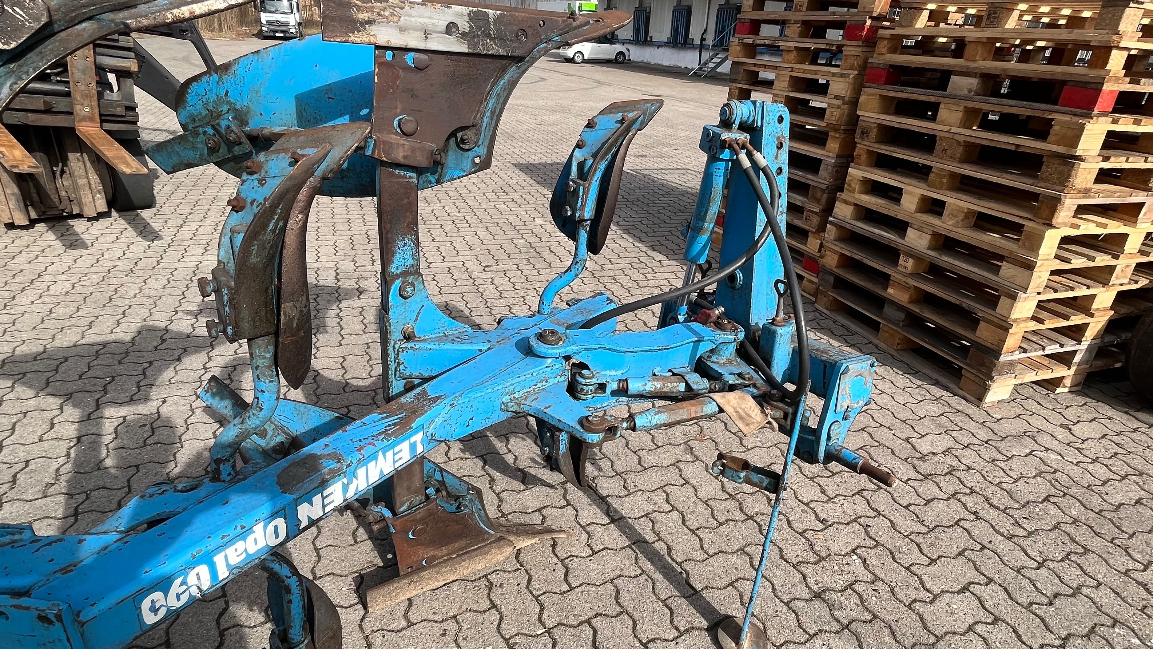 Lemken Opal 090 Omoch, Belarus, Claas, Case, John Deere tortadi